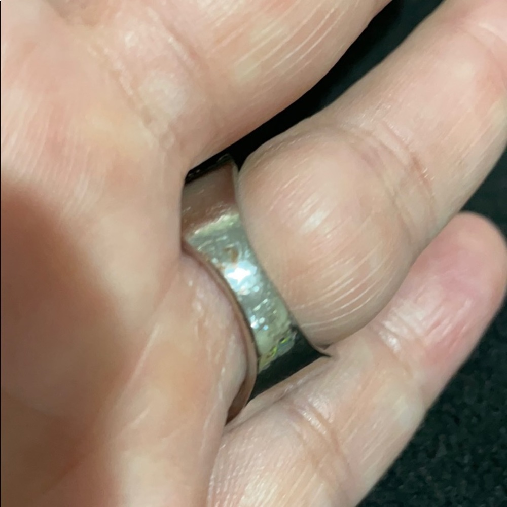 Ring - Picture 3 of 3